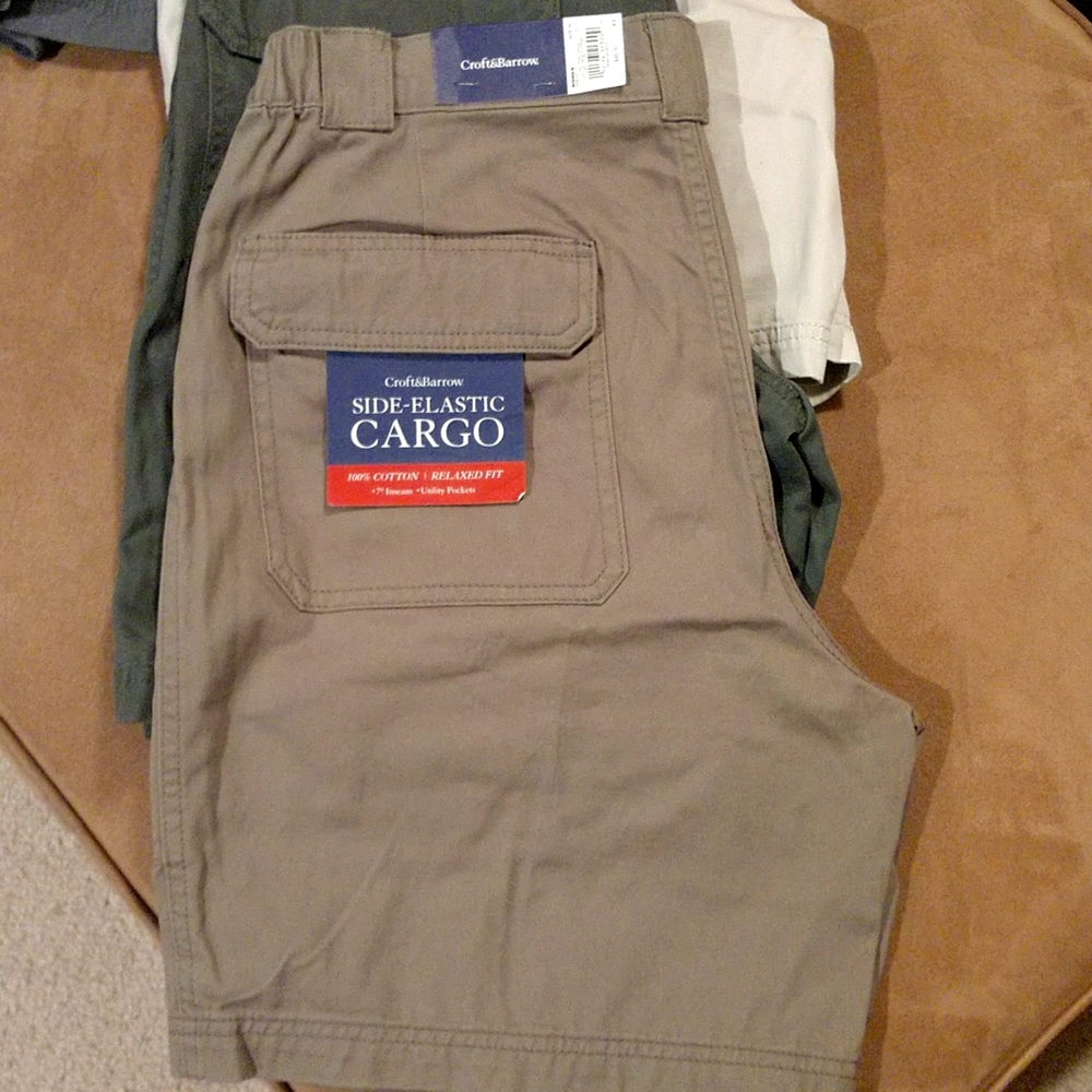 Men's cargo Crofts and Barrel shorts
